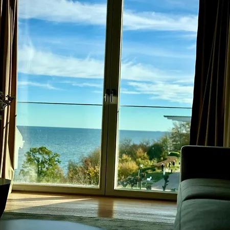 First Im First Sellin, Penthouse & Mit Phaenomenalem Ostseeblick * ゼリン